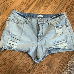 Good American shorts